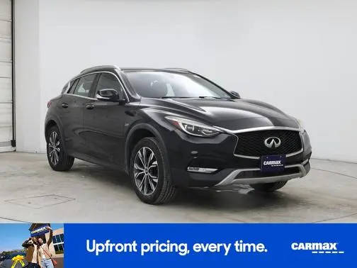 2018 Infiniti QX30 Premium AWD photo