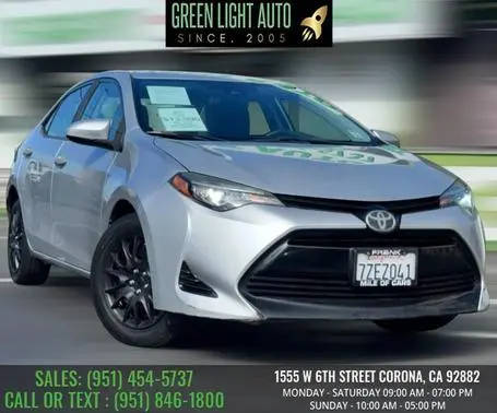 2017 Toyota Corolla LE FWD photo
