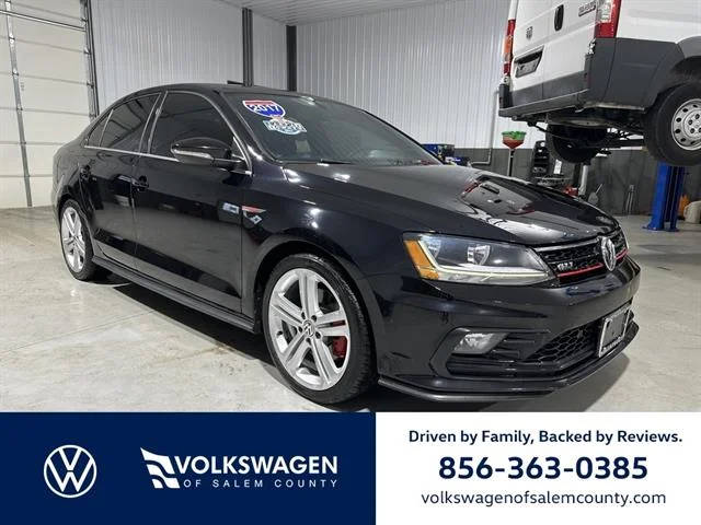2017 Volkswagen Jetta GLI FWD photo