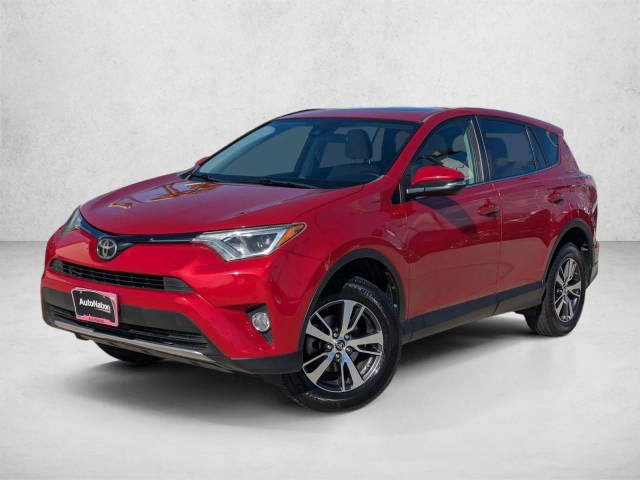 2017 Toyota RAV4 XLE FWD photo