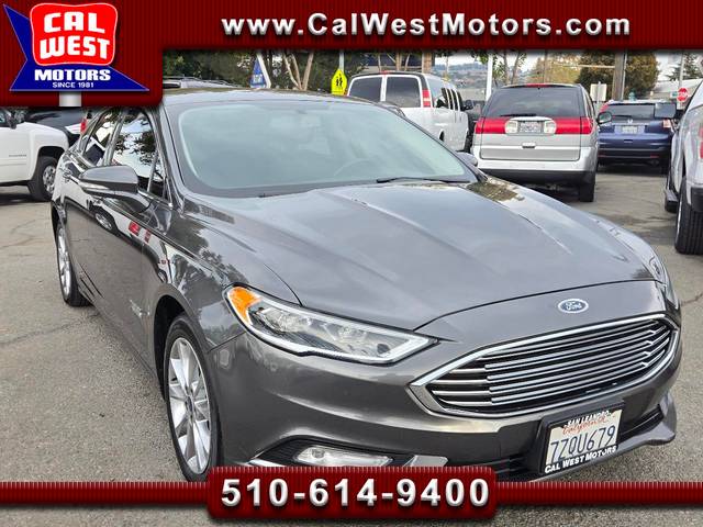 2017 Ford Fusion Energi SE FWD photo