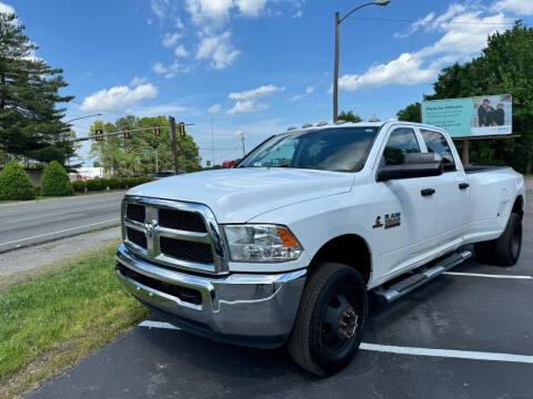 2017 Ram 3500 Tradesman 4WD photo