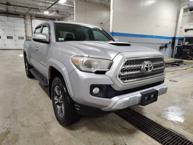 2017 Toyota Tacoma TRD Sport 4WD photo