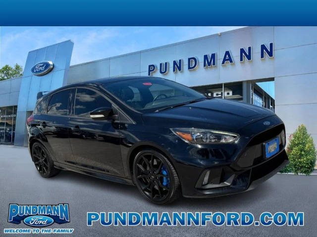 2017 Ford Focus RS AWD photo