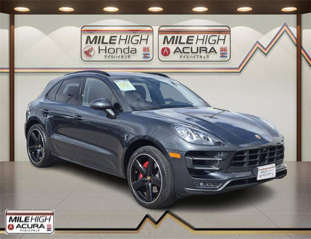 2017 Porsche Macan Turbo AWD photo