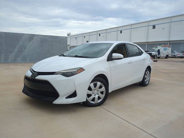 2017 Toyota Corolla LE FWD photo