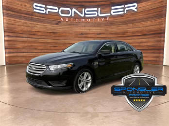 2017 Ford Taurus SE FWD photo