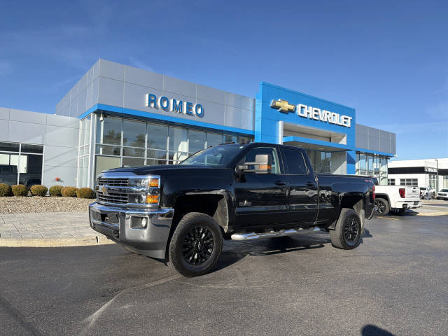 2017 Chevrolet Silverado 2500HD LT 4WD photo