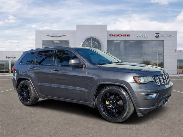 2017 Jeep Grand Cherokee Altitude RWD photo