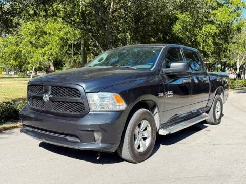 2017 Ram 1500 Express 4WD photo