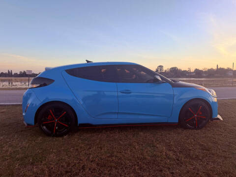 2017 Hyundai Veloster Value Edition FWD photo