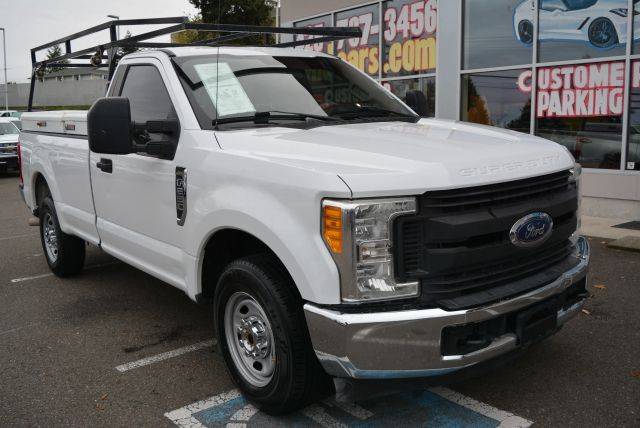 2017 Ford F-250 Super Duty XL RWD photo