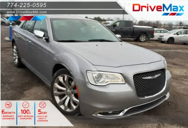 2017 Chrysler 300 300C RWD photo