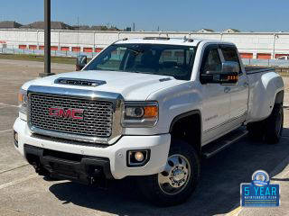2017 GMC Sierra 3500HD Denali 4WD photo