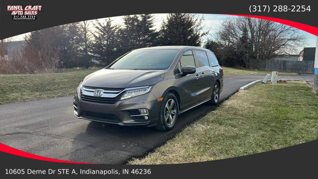 2018 Honda Odyssey Touring FWD photo
