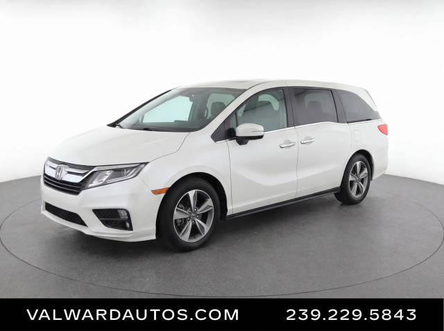 2018 Honda Odyssey Touring FWD photo