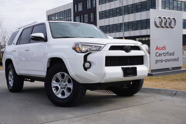 2017 Toyota 4Runner SR5 Premium 4WD photo