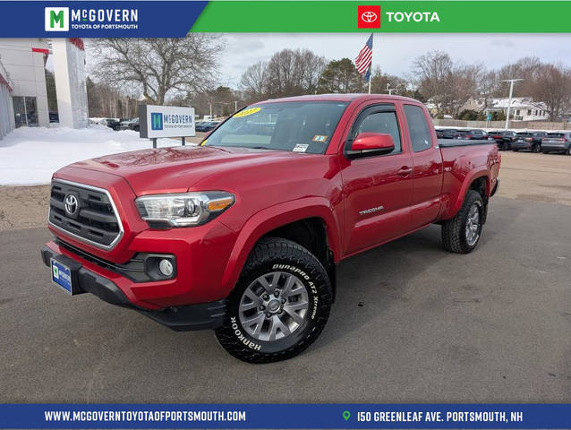 2017 Toyota Tacoma SR5 4WD photo