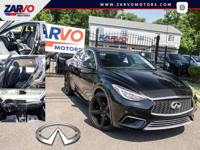 2018 Infiniti QX30 Base FWD photo