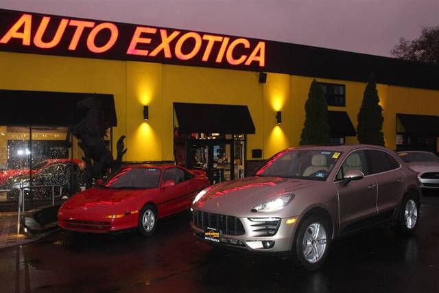 2017 Porsche Macan S AWD photo