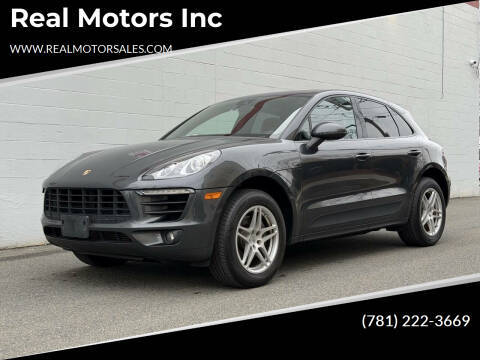 2018 Porsche Macan  AWD photo