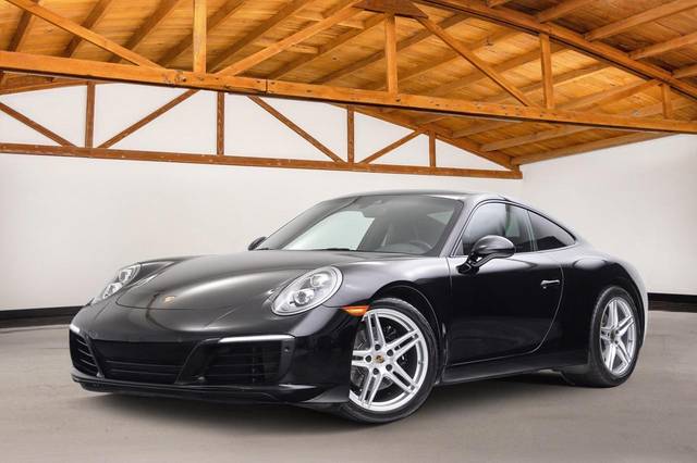 2018 Porsche 911 Carrera RWD photo