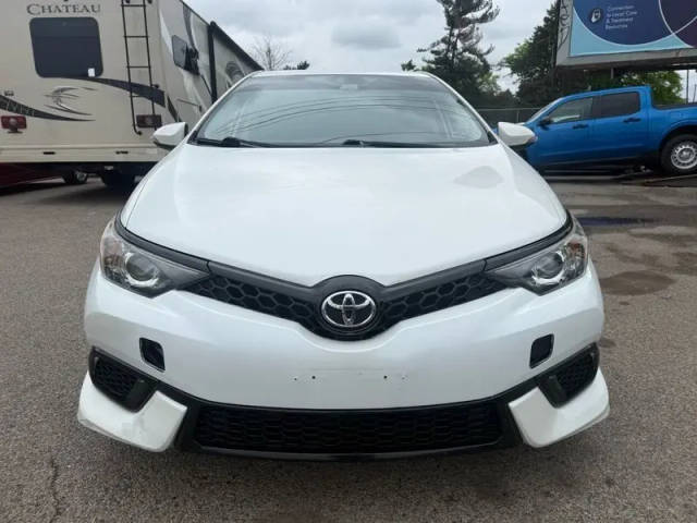 2017 Toyota Corolla iM FWD photo