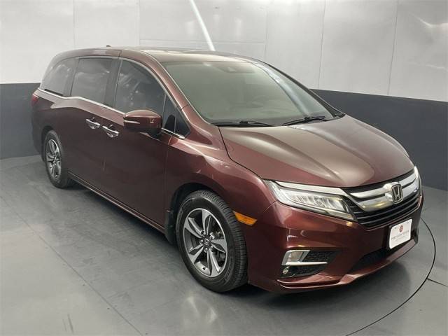 2018 Honda Odyssey Touring FWD photo