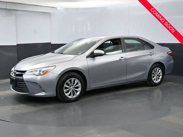 2017 Toyota Camry LE FWD photo