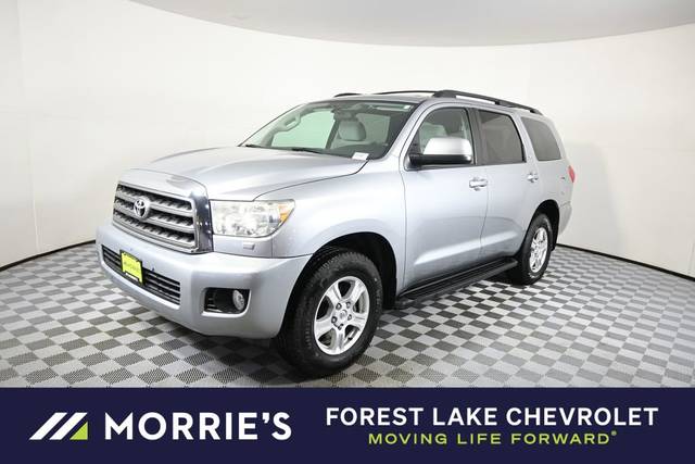 2016 Toyota Sequoia SR5 4WD photo