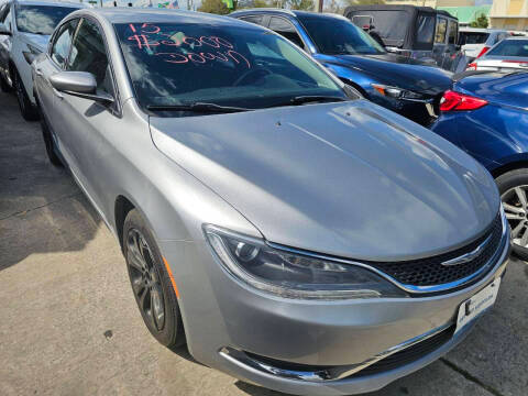 2015 Chrysler 200 Limited FWD photo