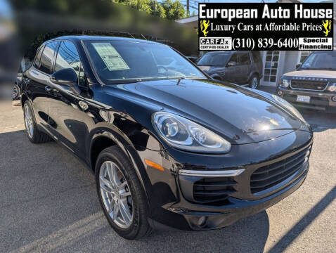 2017 Porsche Cayenne Platinum Edition AWD photo