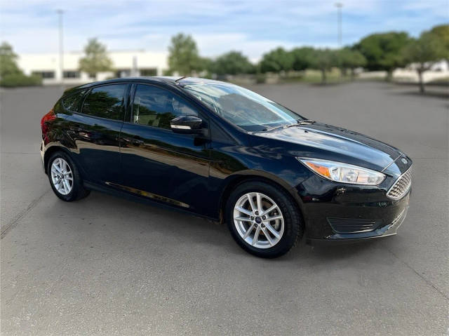 2017 Ford Focus SE FWD photo