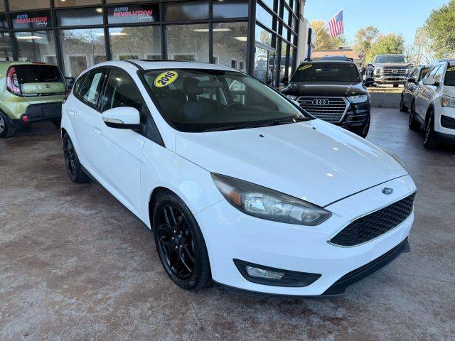 2016 Ford Focus SE FWD photo