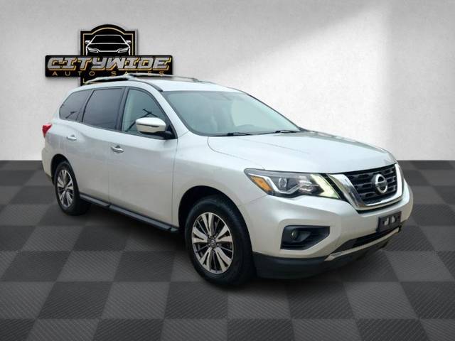 2017 Nissan Pathfinder SV 4WD photo