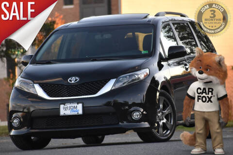 2017 Toyota Sienna SE FWD photo