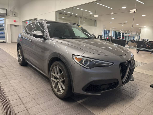 2018 Alfa Romeo Stelvio Ti Sport AWD photo