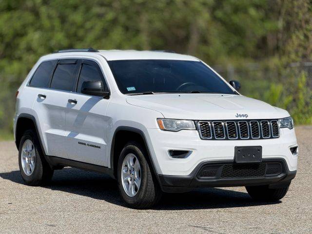 2017 Jeep Grand Cherokee Laredo 4WD photo