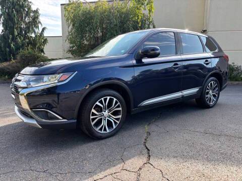 2017 Mitsubishi Outlander SE 4WD photo