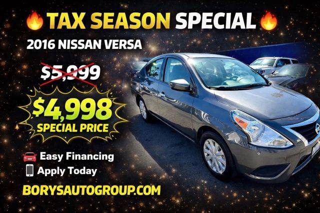 2016 Nissan Versa SV FWD photo