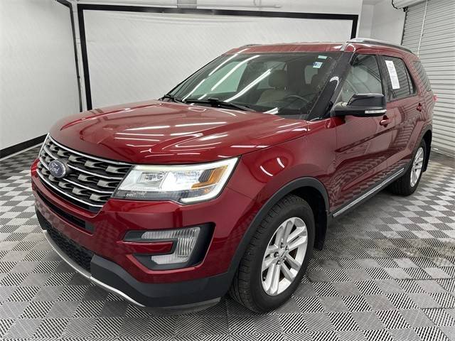 2017 Ford Explorer XLT FWD photo