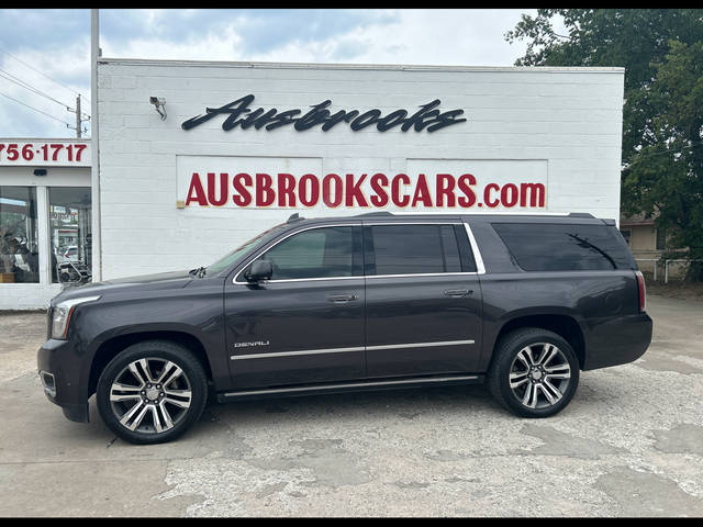 2017 GMC Yukon XL Denali 4WD photo