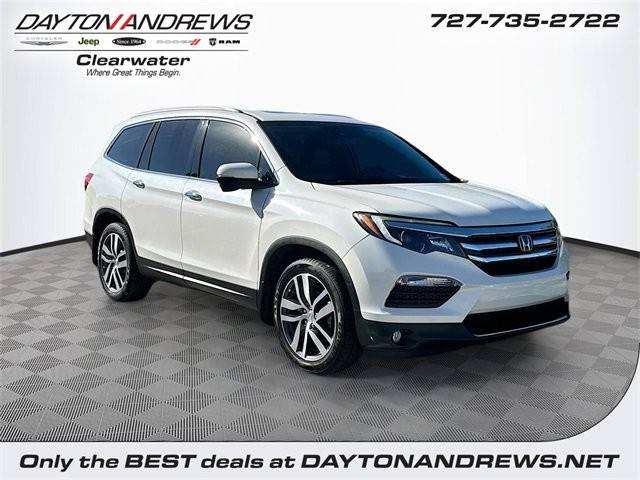 2017 Honda Pilot Touring FWD photo