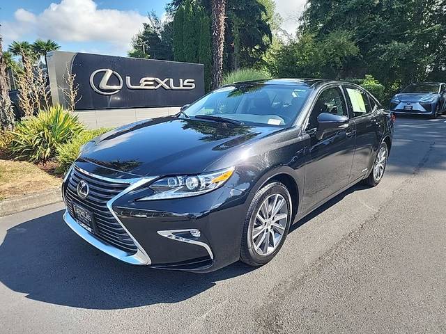 2017 Lexus ES ES 300h FWD photo