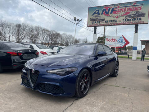 2017 Alfa Romeo Giulia Ti RWD photo