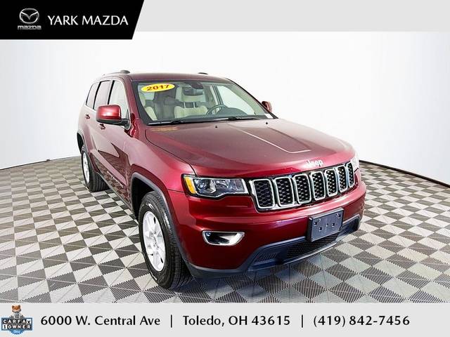 2017 Jeep Grand Cherokee Laredo 4WD photo