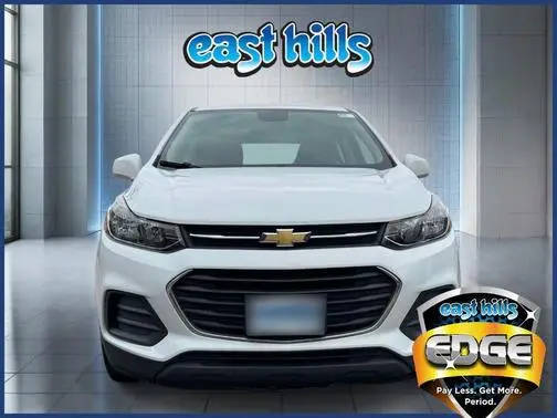 2017 Chevrolet Trax LS FWD photo