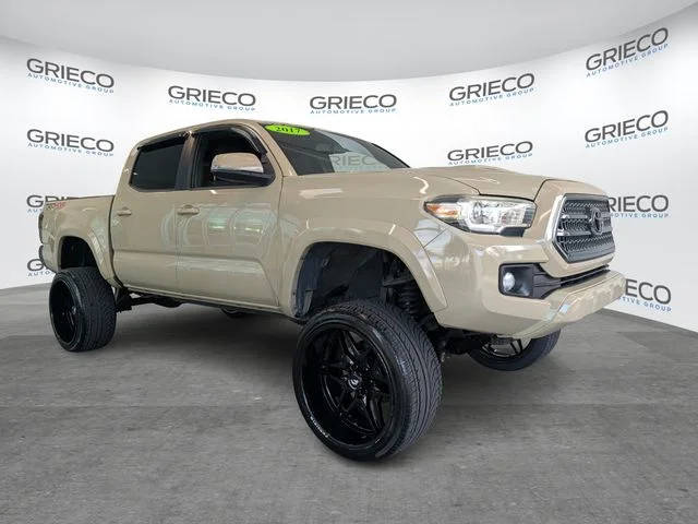 2017 Toyota Tacoma TRD Sport 4WD photo