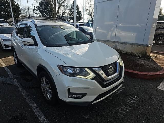 2017 Nissan Rogue SV AWD photo