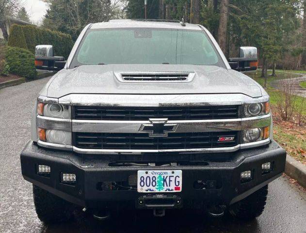 2017 Chevrolet Silverado 3500HD LTZ 4WD photo